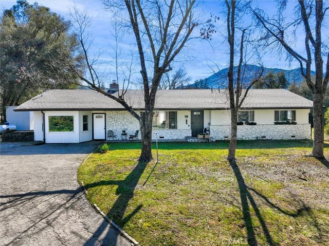 45430 Lauri, Oakhurst