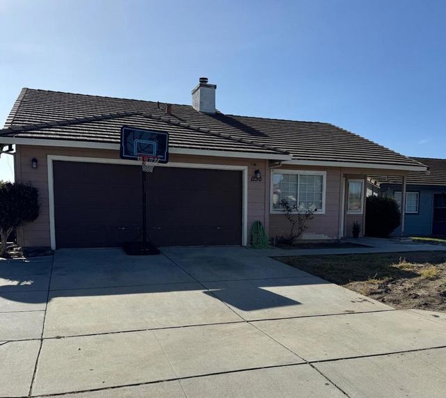 1230 Paseo Grande, Salinas