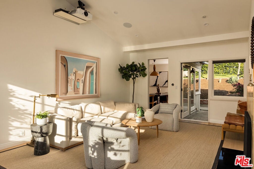 Photo of Listing #26663227