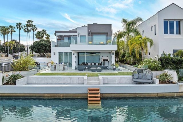 5 Spinnaker Way, Coronado