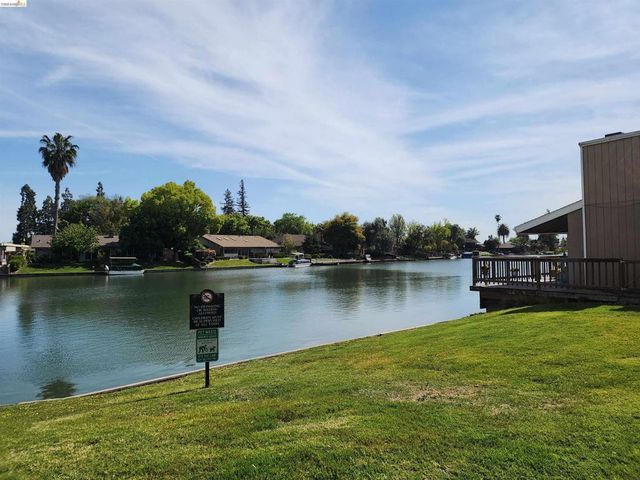 3702 W Benjamin Holt Dr # 24, Stockton