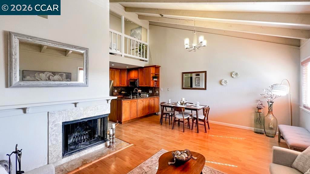 22 Holcomb Court, Walnut Creek