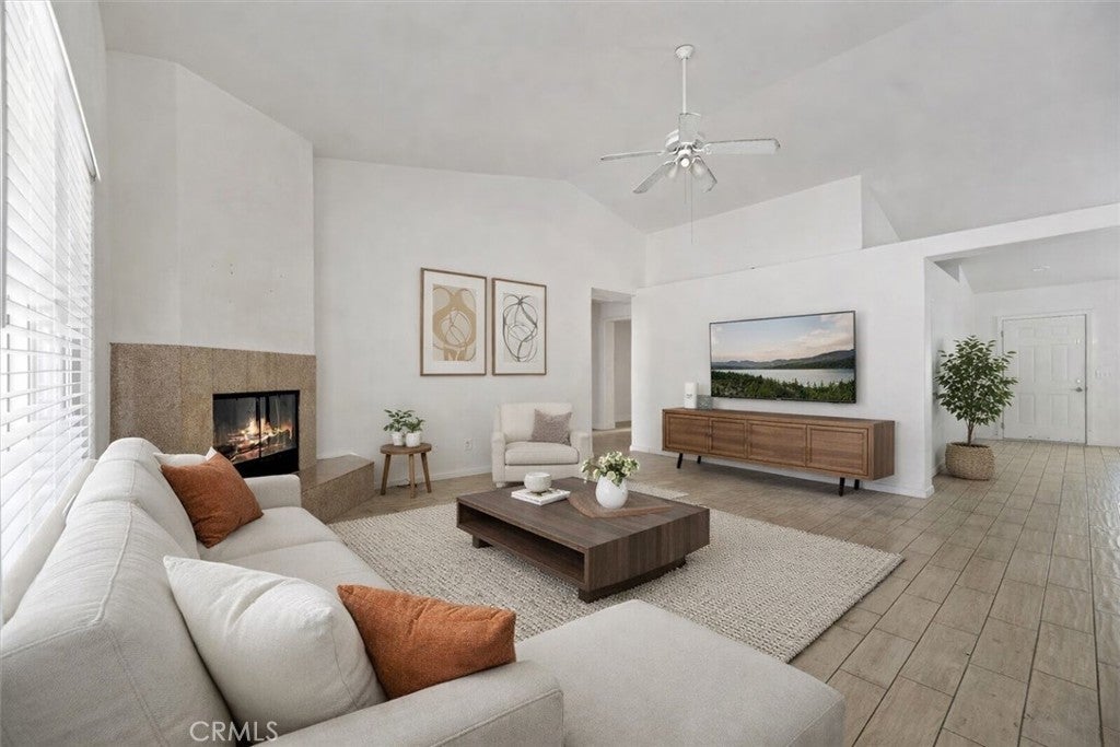 Photo of Listing #IV26055669