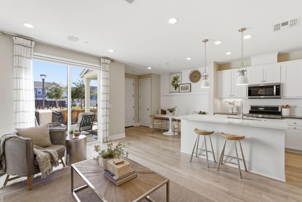 Photo of Listing #ML82038581