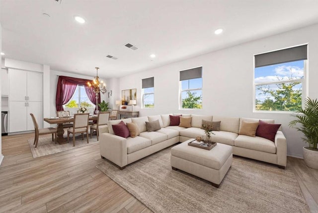 5284 Beachfront Cove # 245, San Diego