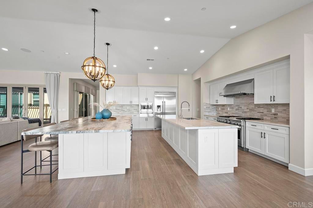 Photo of Listing #PTP2601965