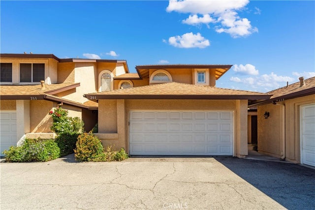 22914 Banyan Place # 201, Saugus