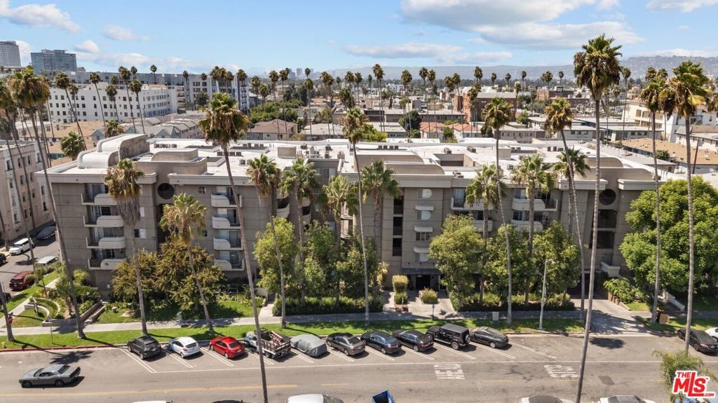 Photo of Listing #26664399