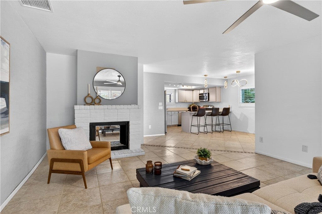 Photo of Listing #OC26050503