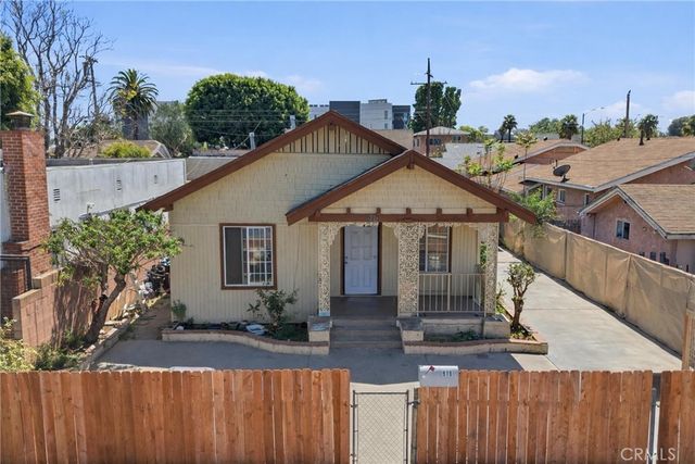 910 E 19th Street, Long Beach