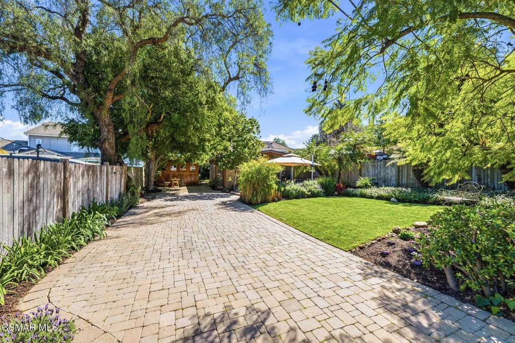 Photo of Listing #226001177