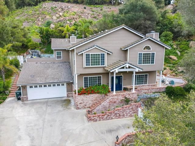 2656 Secret Lake Ln, Fallbrook
