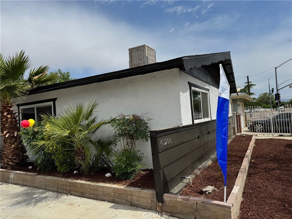 Photo of Listing #IV26056102