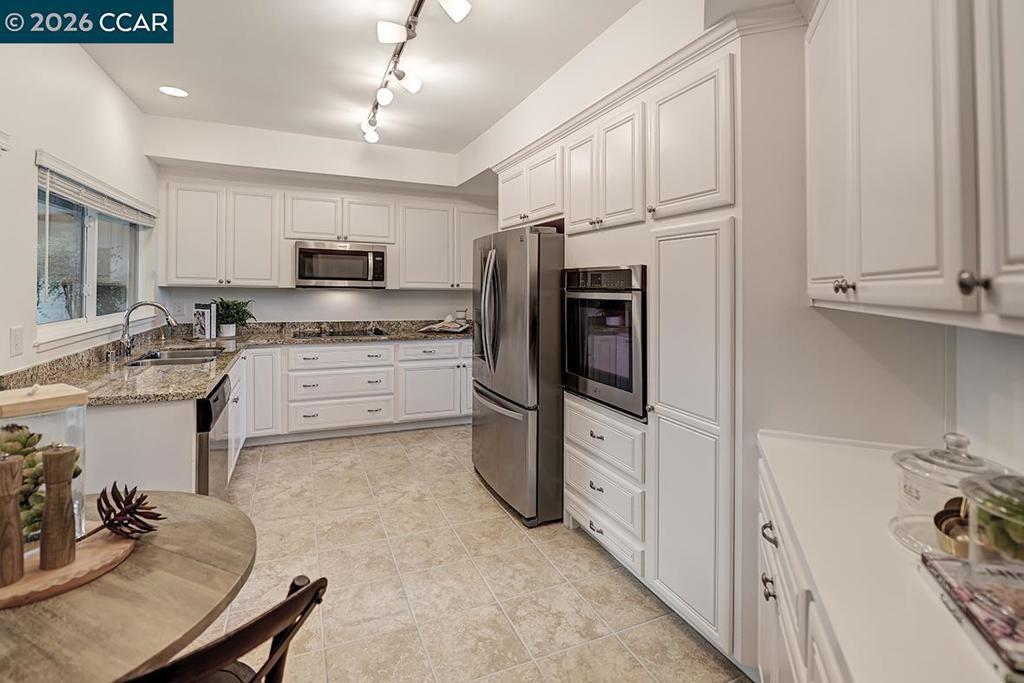 3711 Terra Granada Drive 3a, Walnut Creek