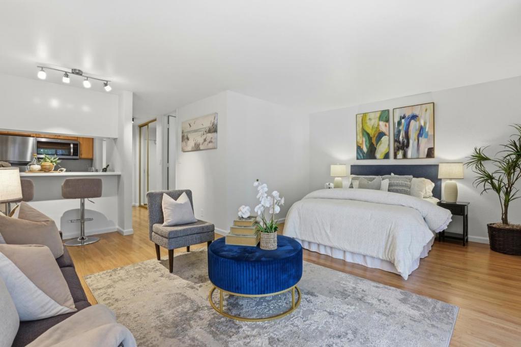 8150 Shelter Creek Lane, San Bruno