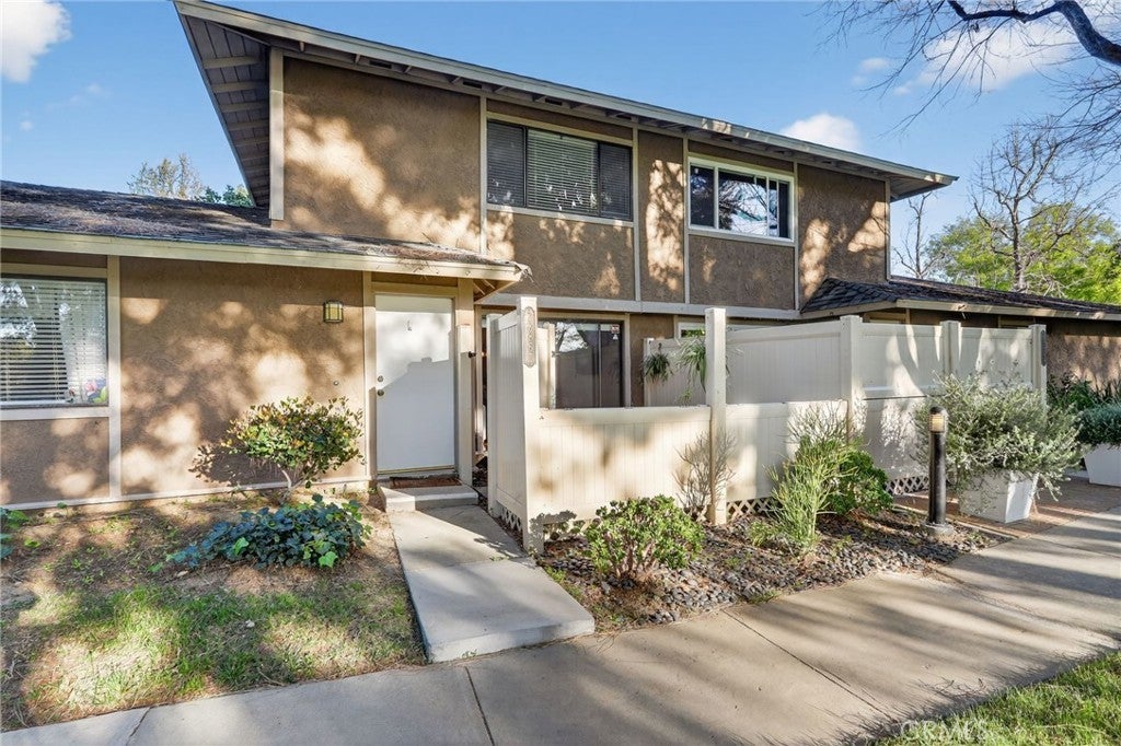 28867 Conejo View, Agoura Hills