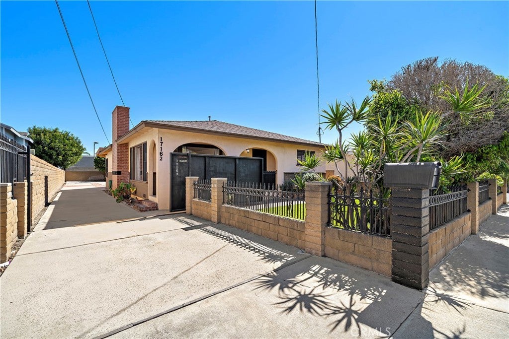 Photo of Listing #OC26054292