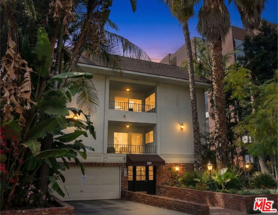 321 Palm Drive 3, Beverly Hills