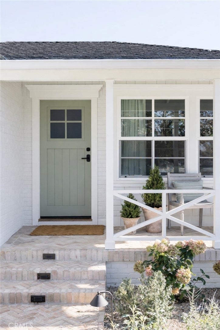 Photo of Listing #OC26046393