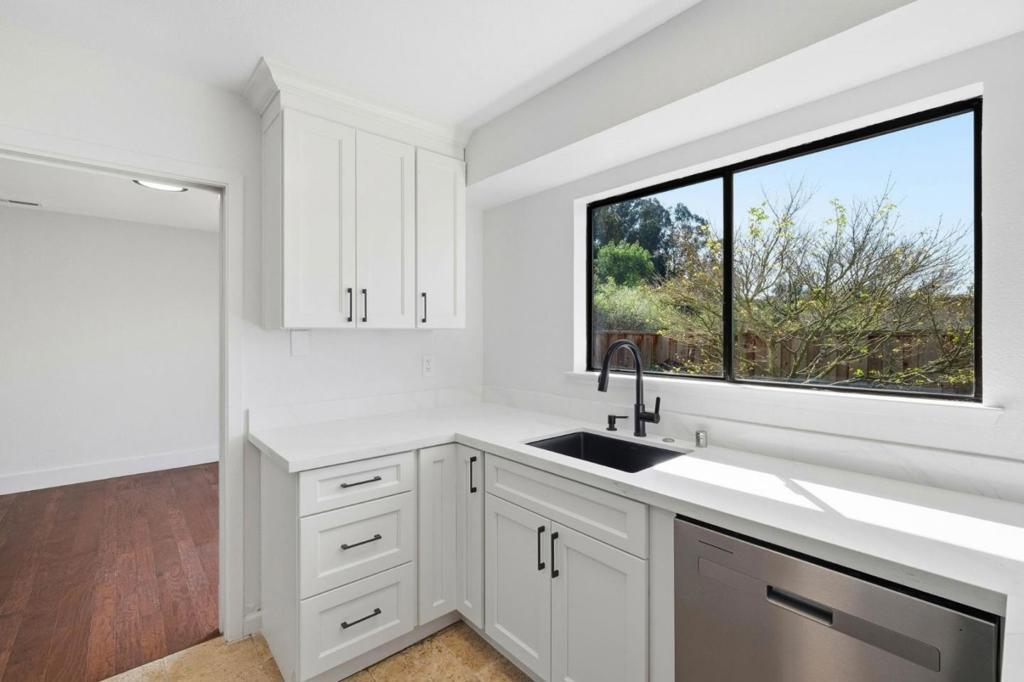 2022 Bob White Lane, Santa Cruz