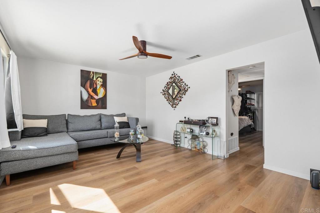 Photo of Listing #PTP2601985