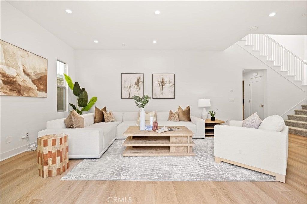 Photo of Listing #OC26045369