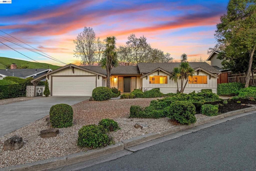 Photo of Listing #41127331