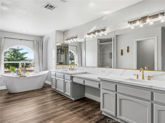 6232 Coriander, Oak Hills