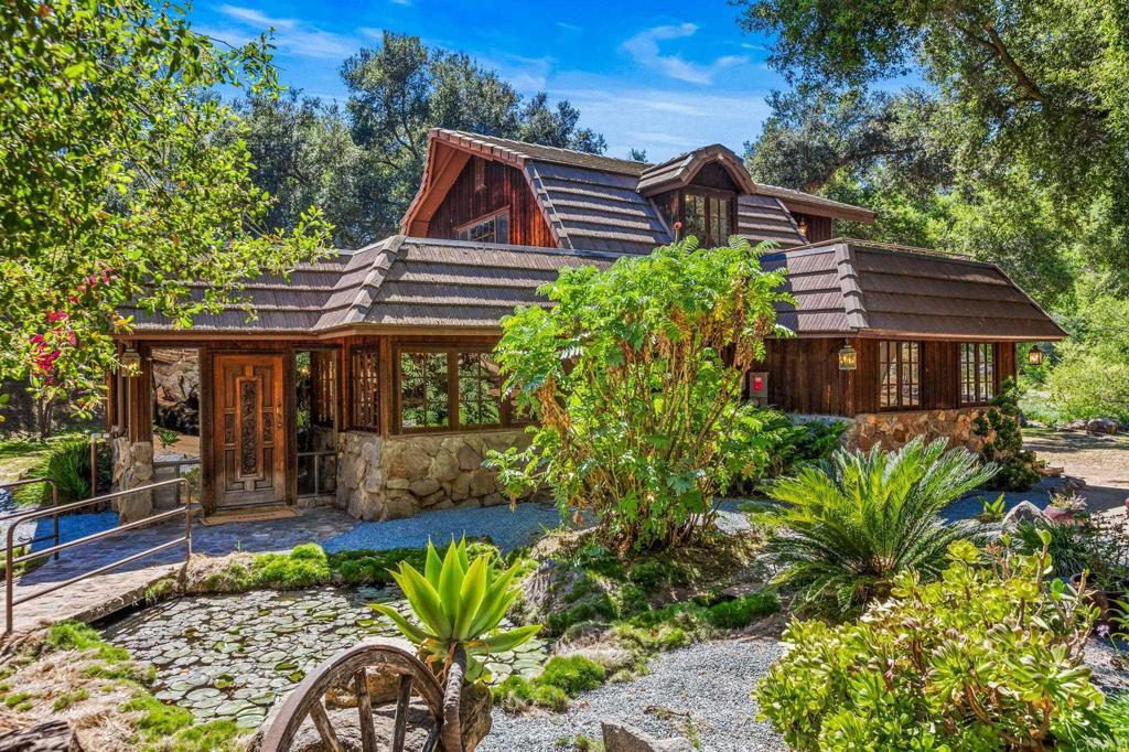 Photo of Listing #PTP2601989