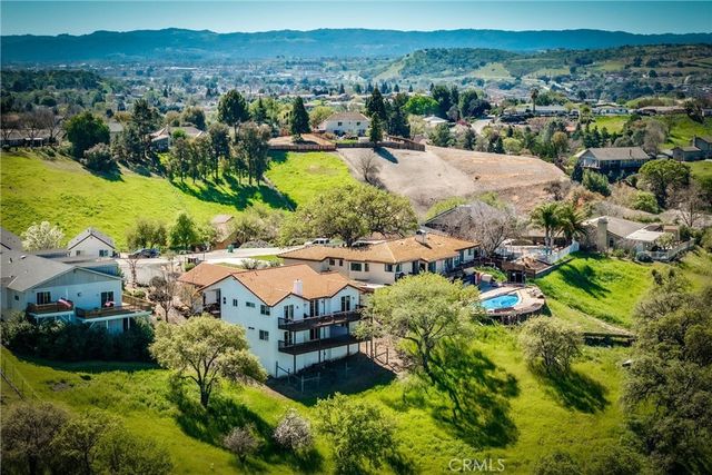731 Renate Way, Paso Robles