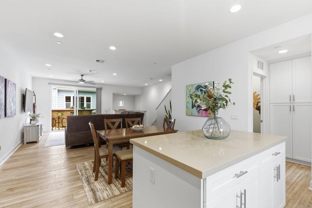 Photo of Listing #PTP2601992