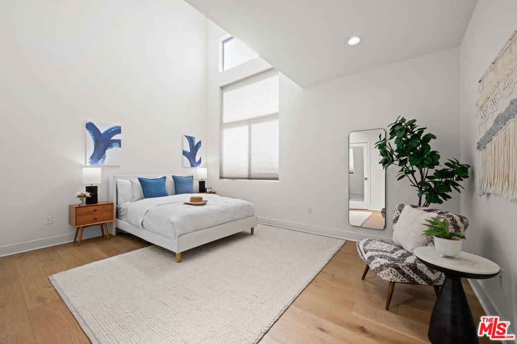 Photo of Listing #26660337