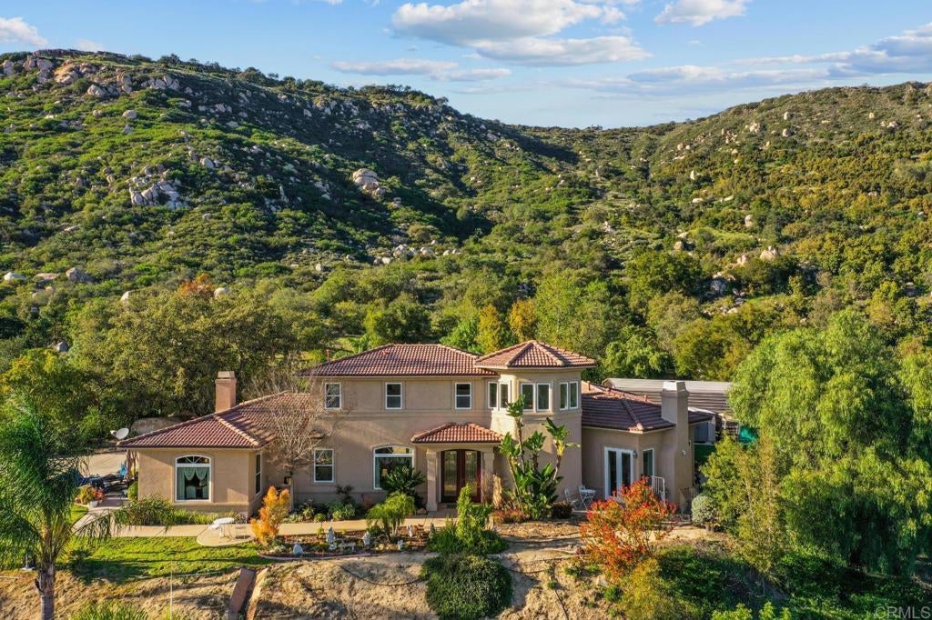 Photo of Listing #PTP2602000