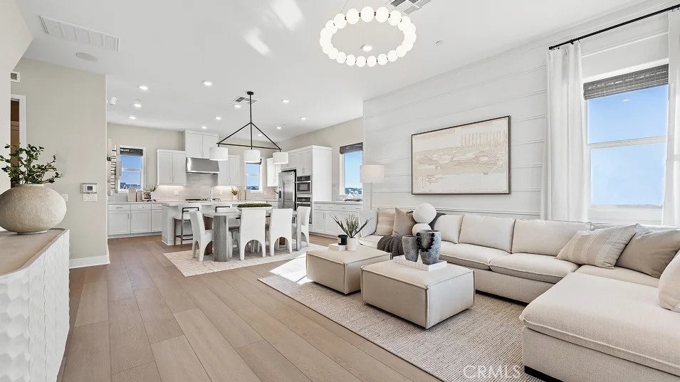 Photo of Listing #OC26057290