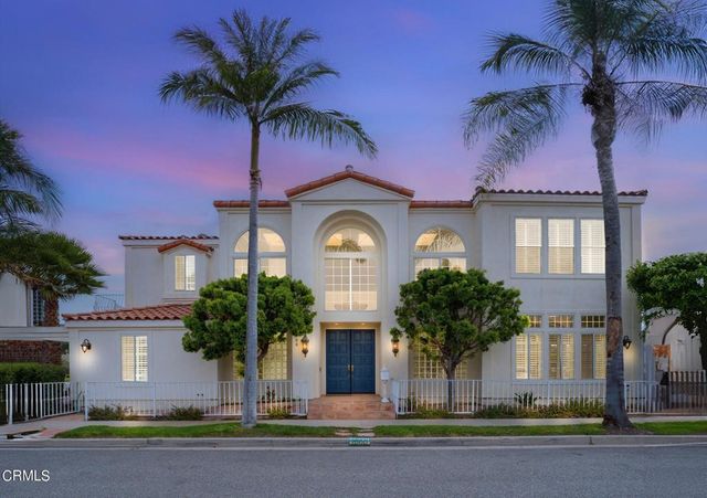 2000 Peninsula Road, Oxnard