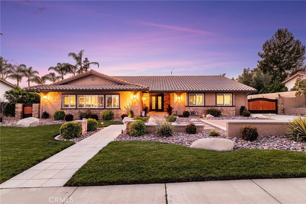 Photo of Listing #IV26057325