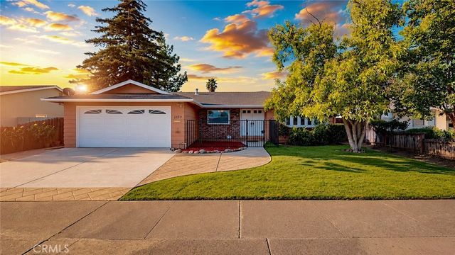 1150 3rd, Gilroy