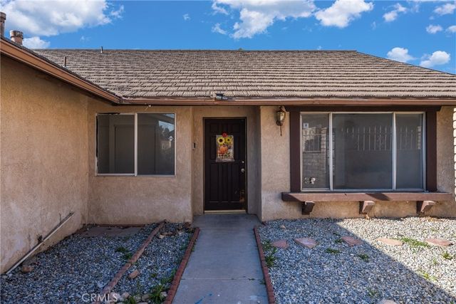 13802 Red Hill, Victorville
