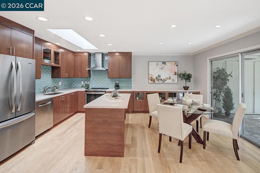 Photo of Listing #41127410