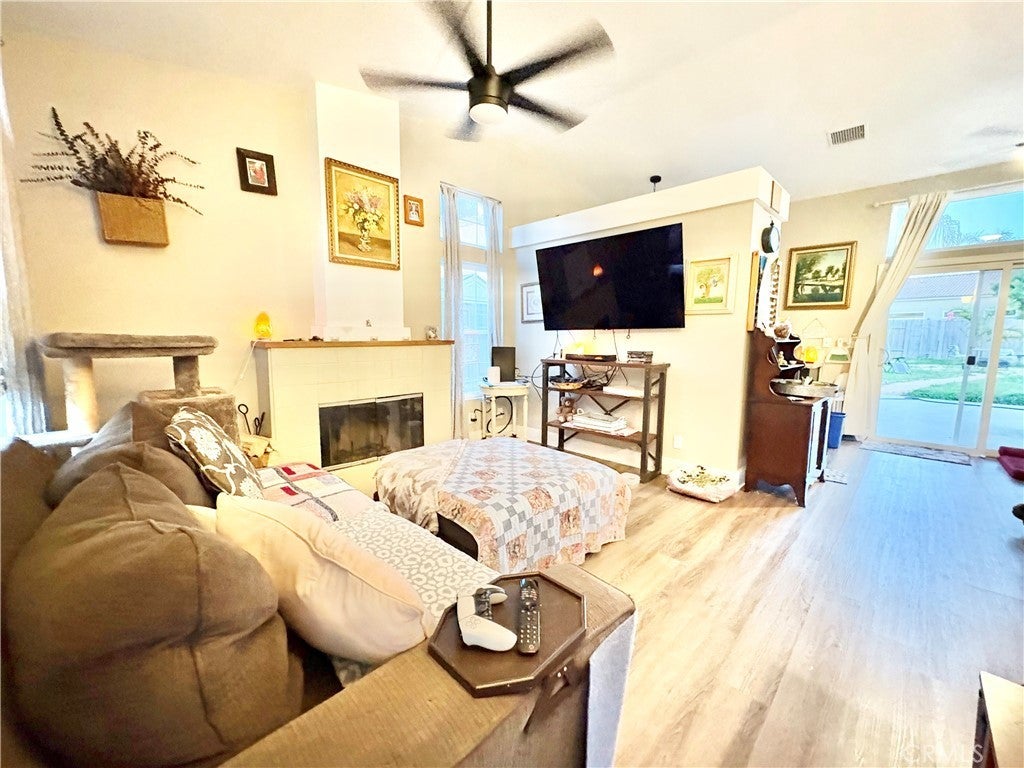 Photo of Listing #SW26057533