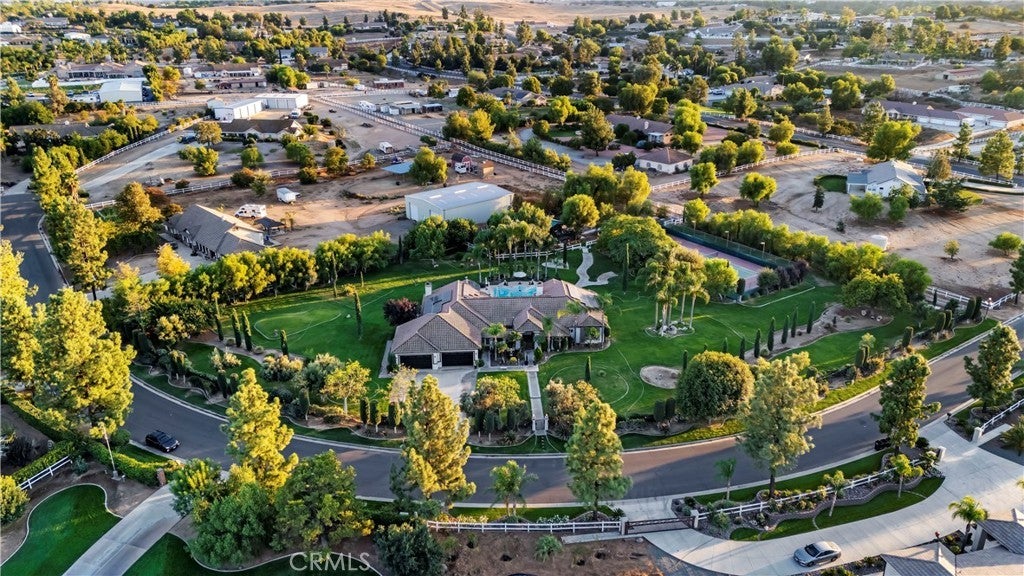 Photo of Listing #IV26057490