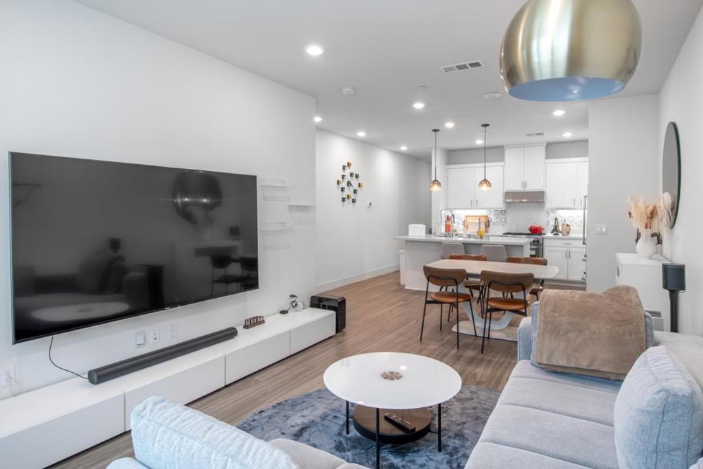 Photo of Listing #ML82037221