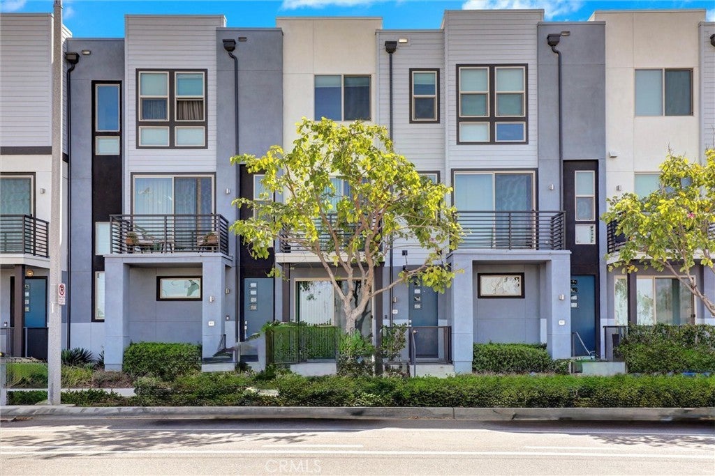 Photo of Listing #SR26057379