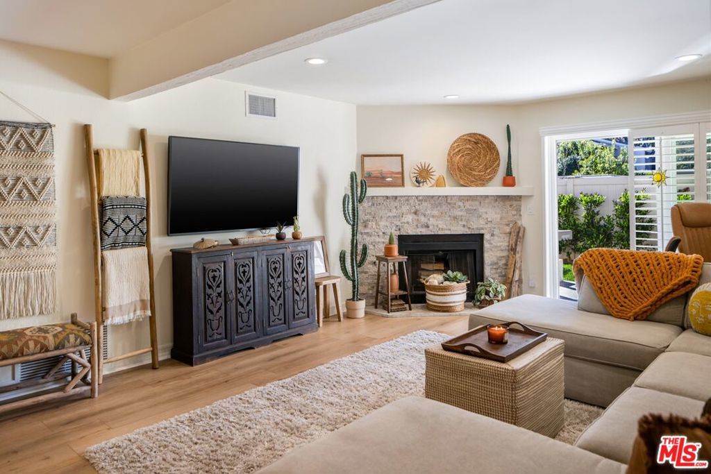 Photo of Listing #26662199