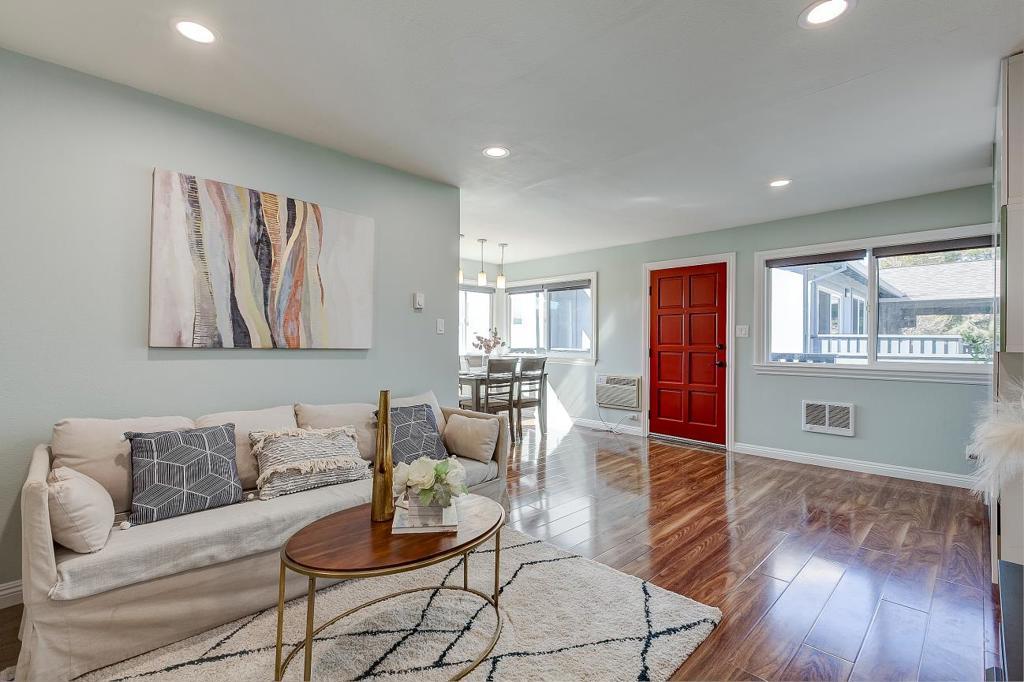 Photo of Listing #ML82038965