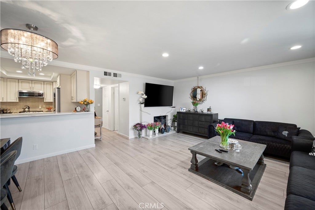 Photo of Listing #SR26057943