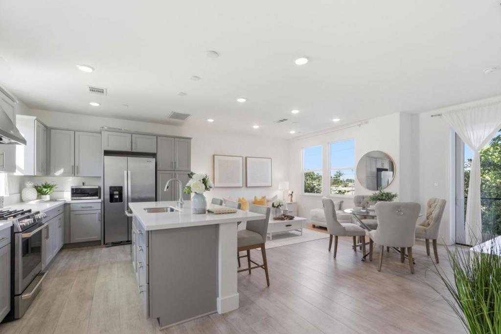 Photo of Listing #ML82038976