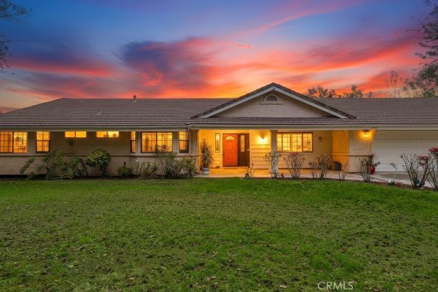 28572 Meadow Mesa Lane, Escondido