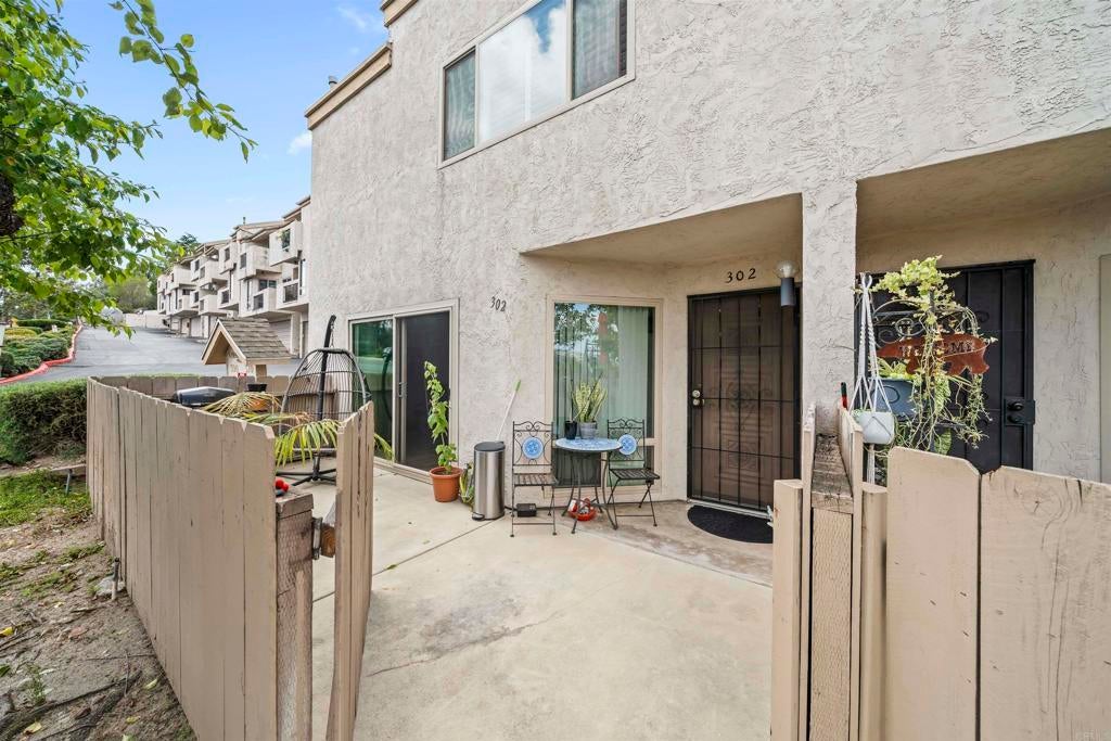 Photo of Listing #PTP2602024