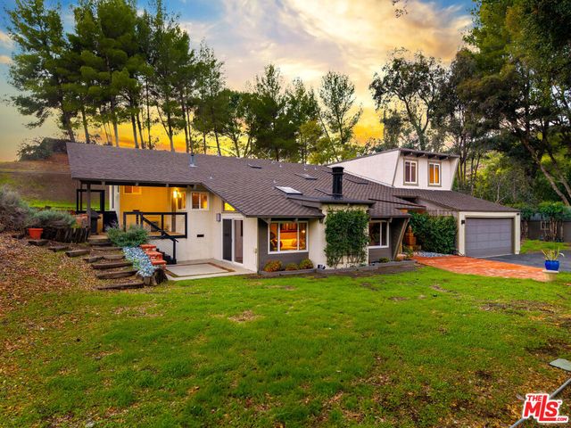 2171 Mckain Street, Calabasas